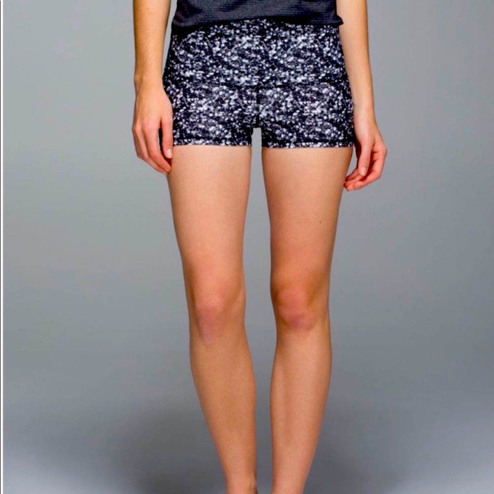 Lululemon Shine Shorts